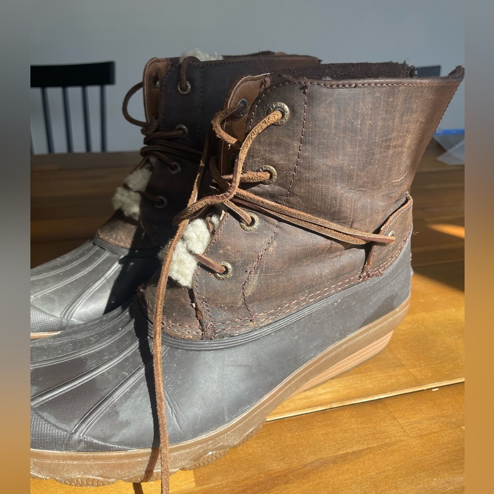 SPERRY Saltwater Wedge Duck Boots Womens Size 10 Brown Leather with Fur Detail
